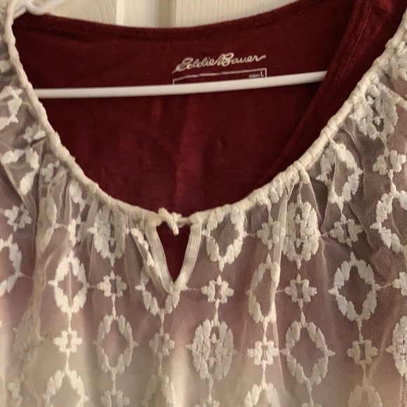 Double layered laced top - Picture 2 of 3